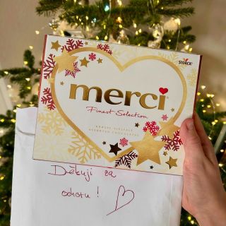 Když jsem tohle před Vánoci objevila ve schránce, měla jsem slzy v očích. 🥹 Pořád mě dojímá, jak úžasné zákazníky mám a...